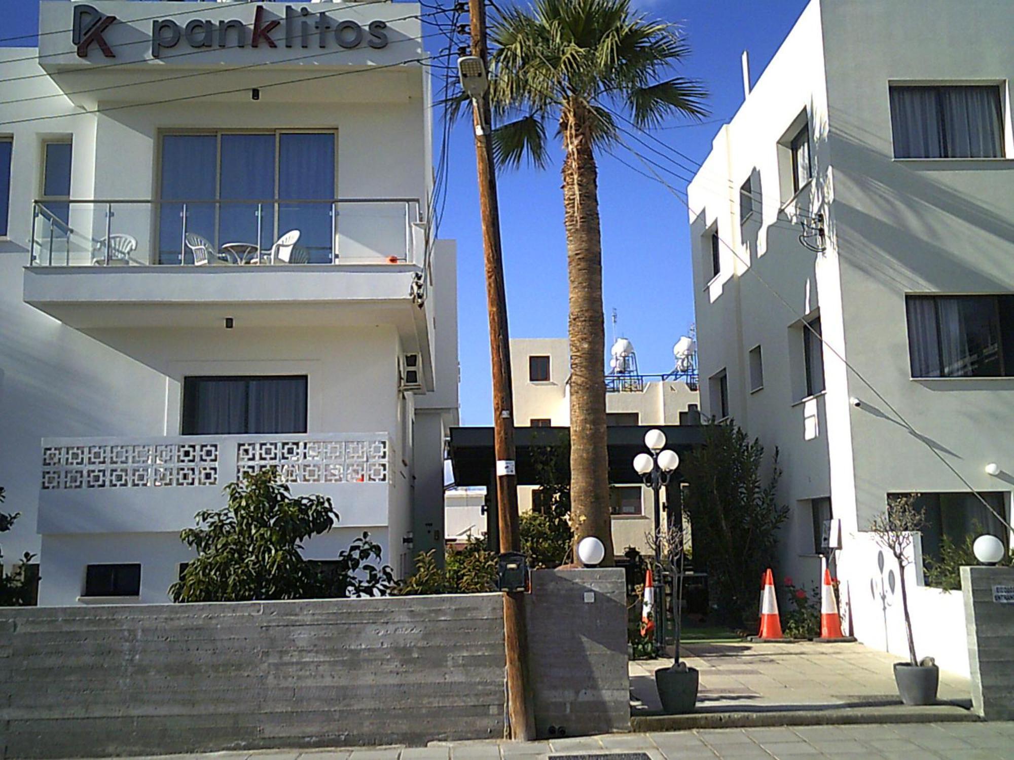 Panklitos Tourist Apartments 파포스 외부 사진