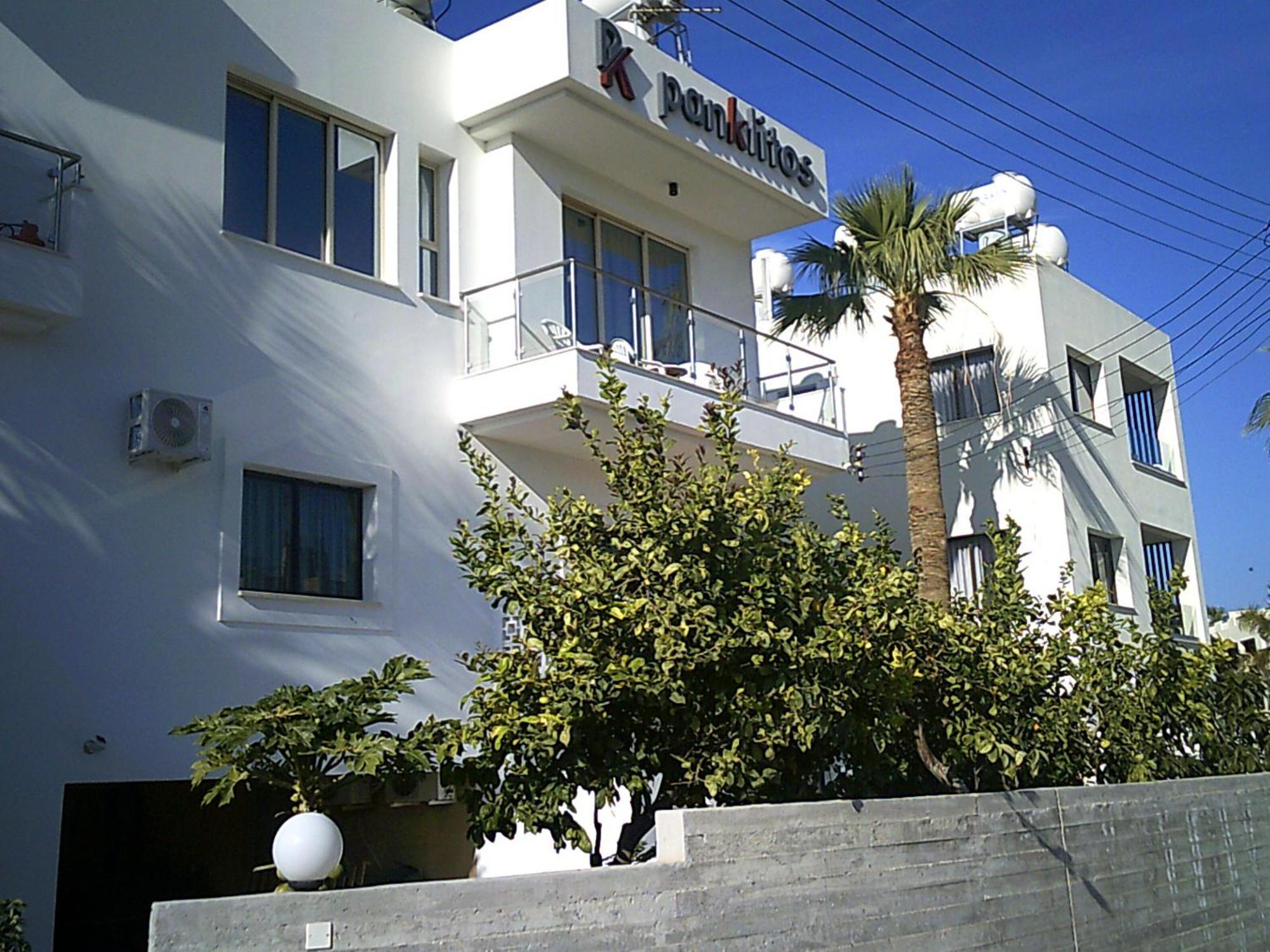 Panklitos Tourist Apartments 파포스 외부 사진