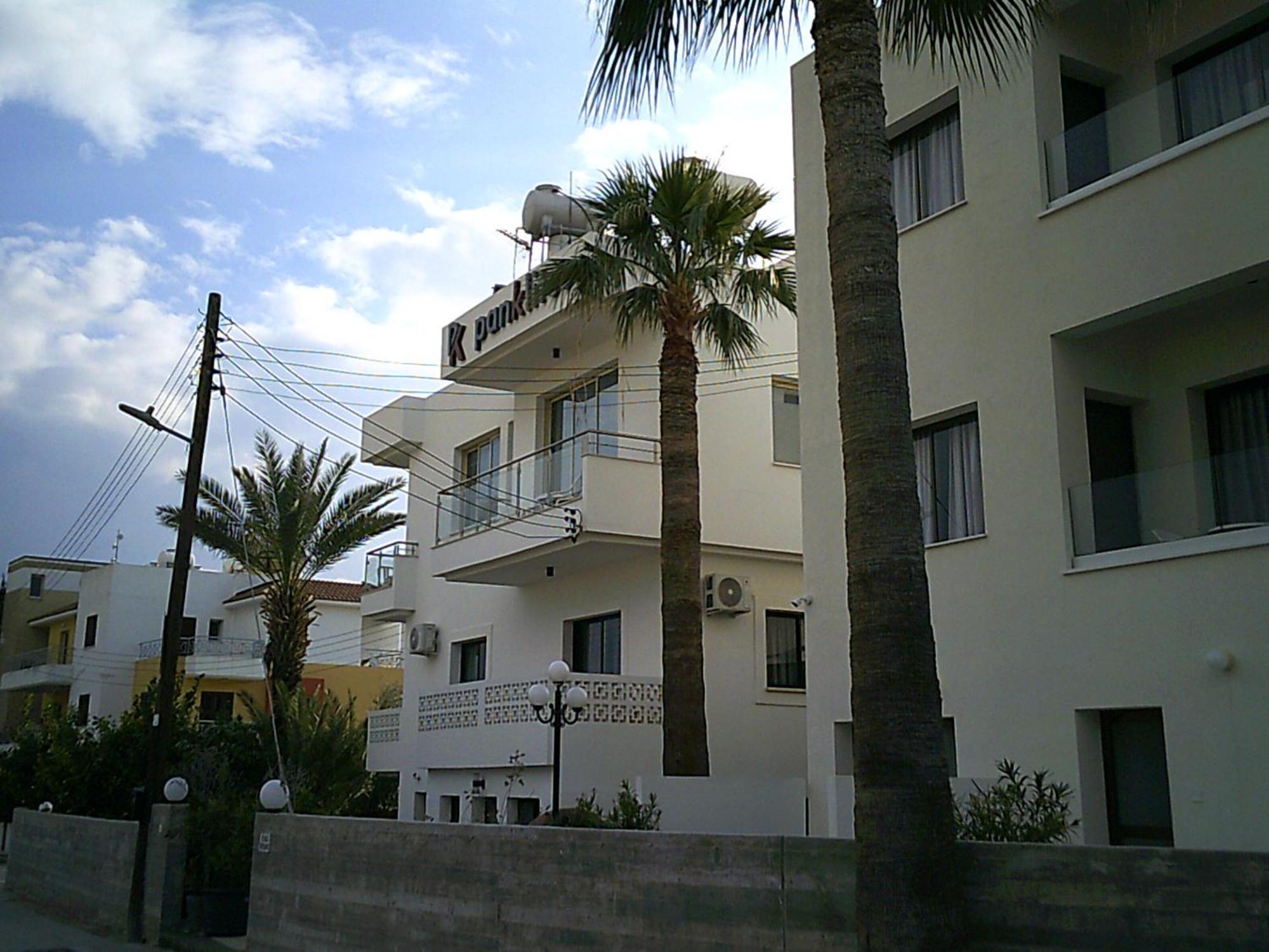 Panklitos Tourist Apartments 파포스 외부 사진