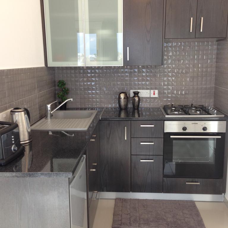 Panklitos Tourist Apartments 파포스 외부 사진