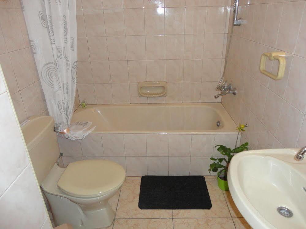 Panklitos Tourist Apartments 파포스 외부 사진